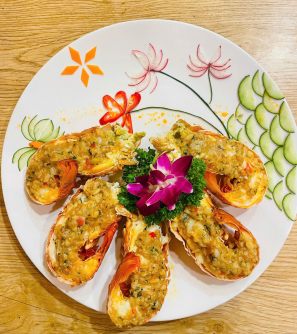 Tôm hùm tre nướng sốt bơ tỏi 