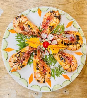 Tôm sú nướng mọi