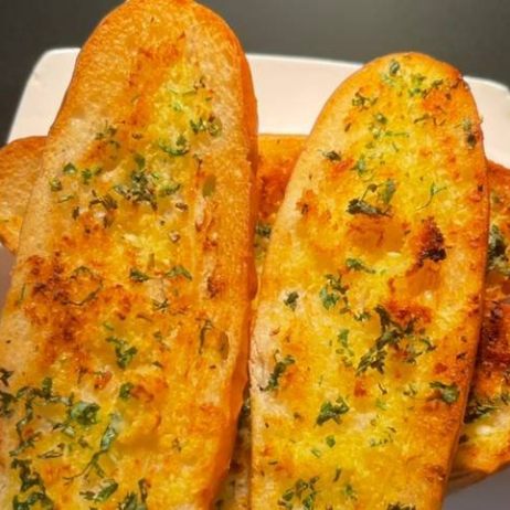 Bánh mì nướng bơ tỏi 