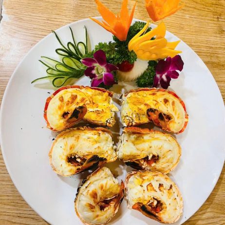 Tôm hùm tre nướng mọi 