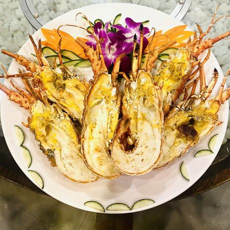 Tôm hùm tre nướng mọi 